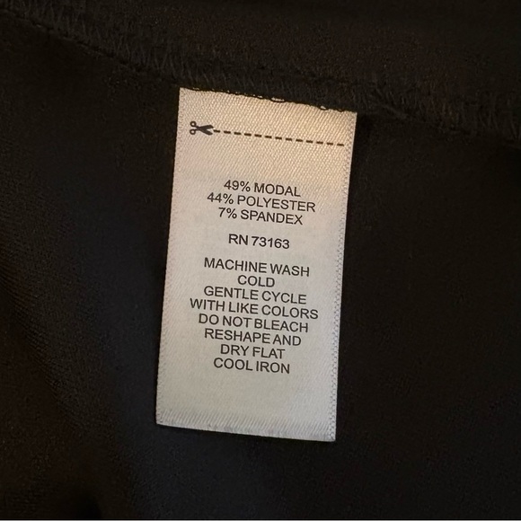 NWT - Cable & Gauge - Sleeveless Yummy Black Mini Dress - Size L - Picture 5 of 6